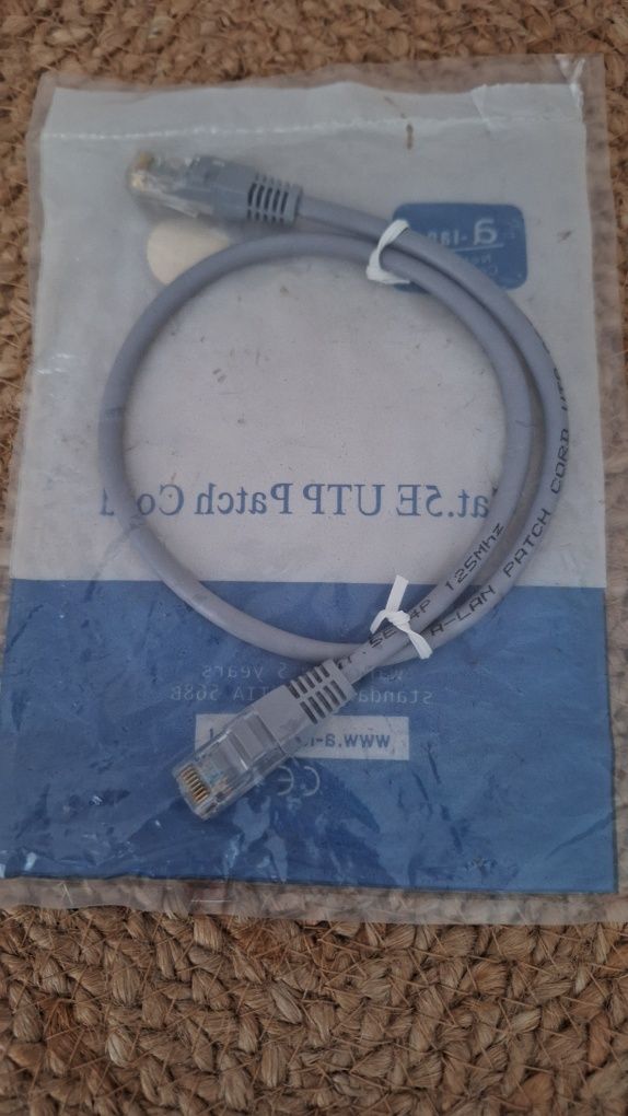 Belkin N600DB router wifi zasilacz patchcord UTP 5e gratis fajny wyglą