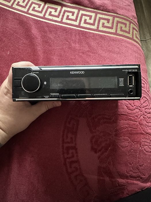 Продам Магнитолу Kenwood