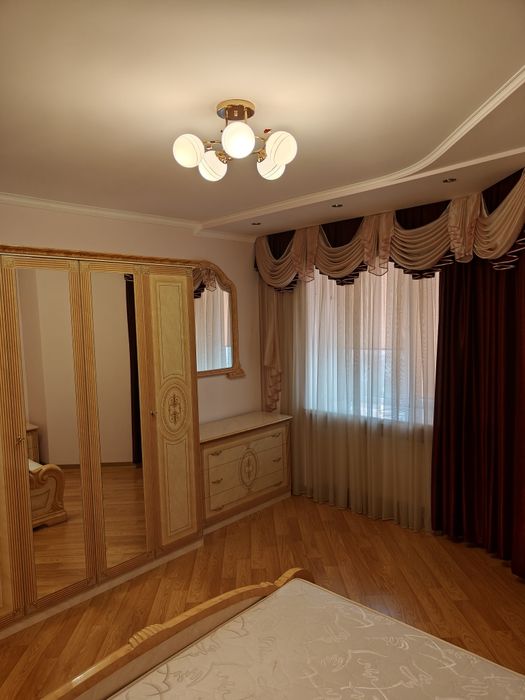 Продаж 2 кімнатна. Вул. Коновальця