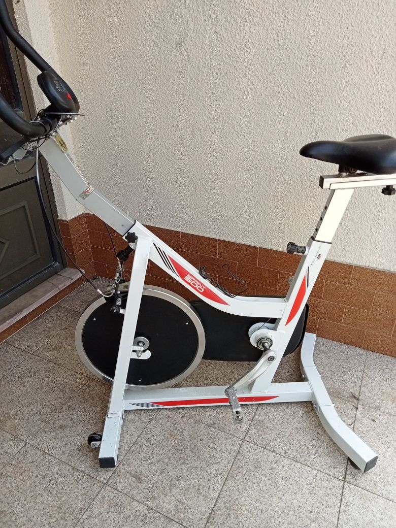 Bicicleta de ginástica