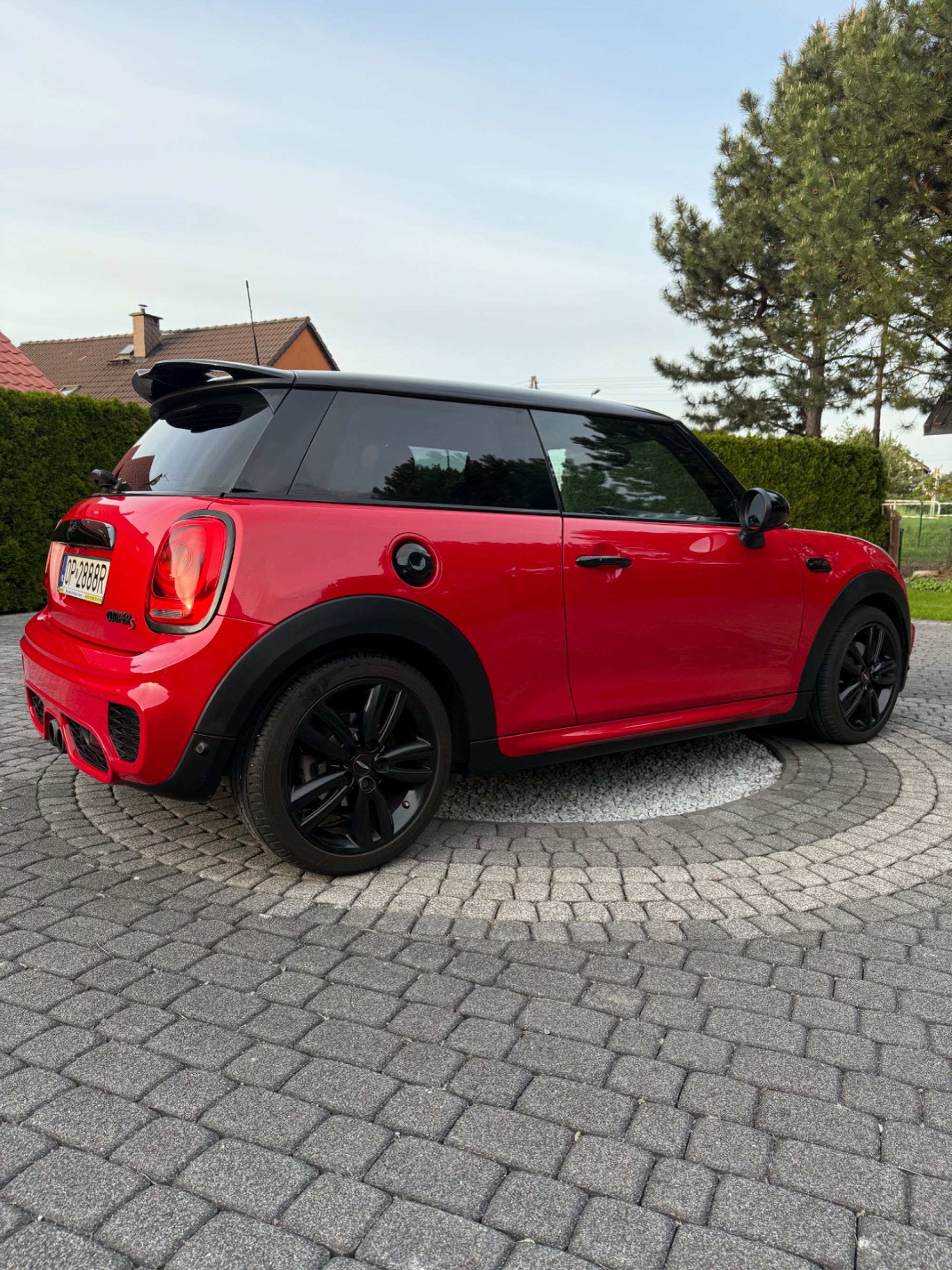 MINI Cooper S 2017 – wersja John Cooper Works, z salonu w PL
