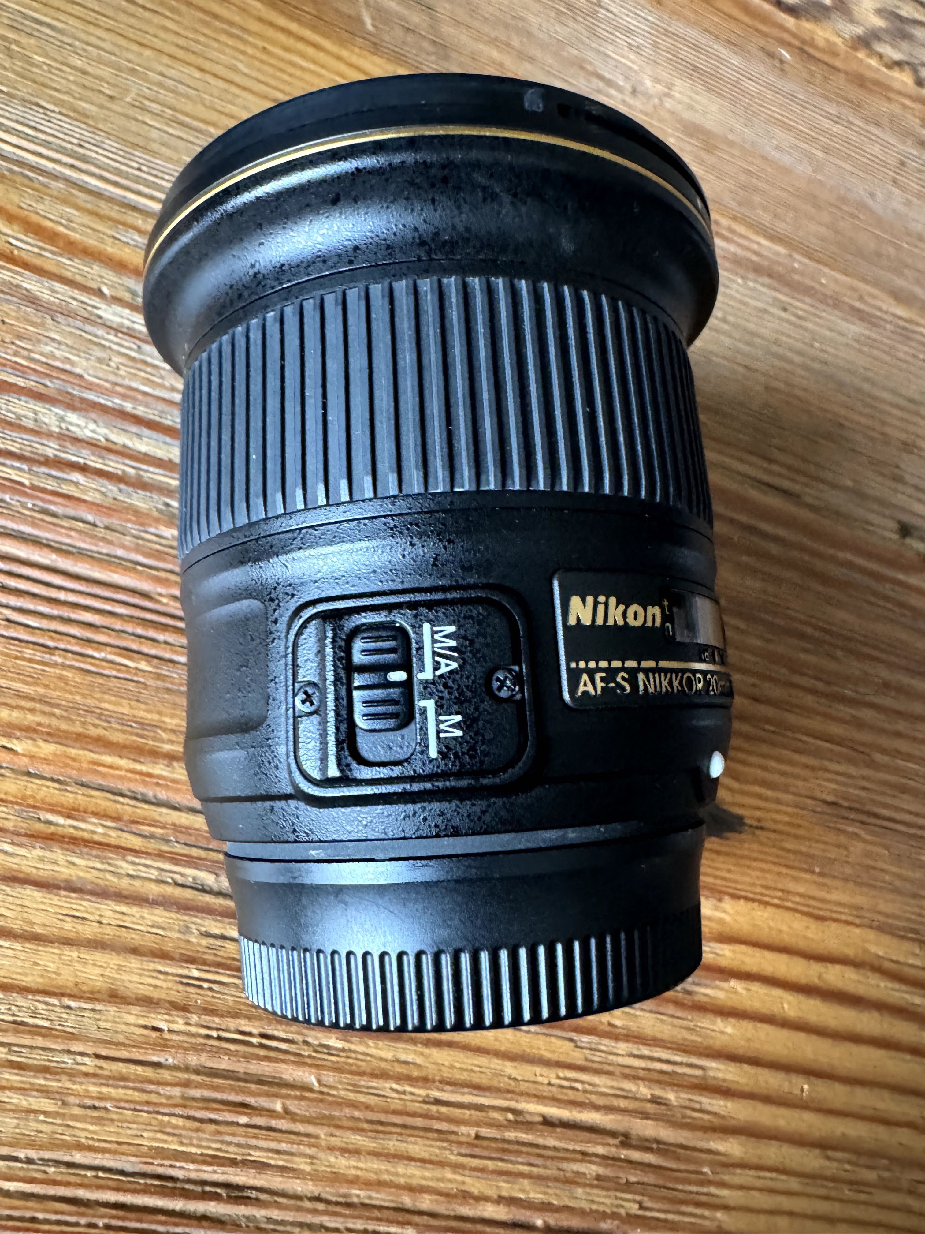 Lente Nikon 20mm 1.8G ED