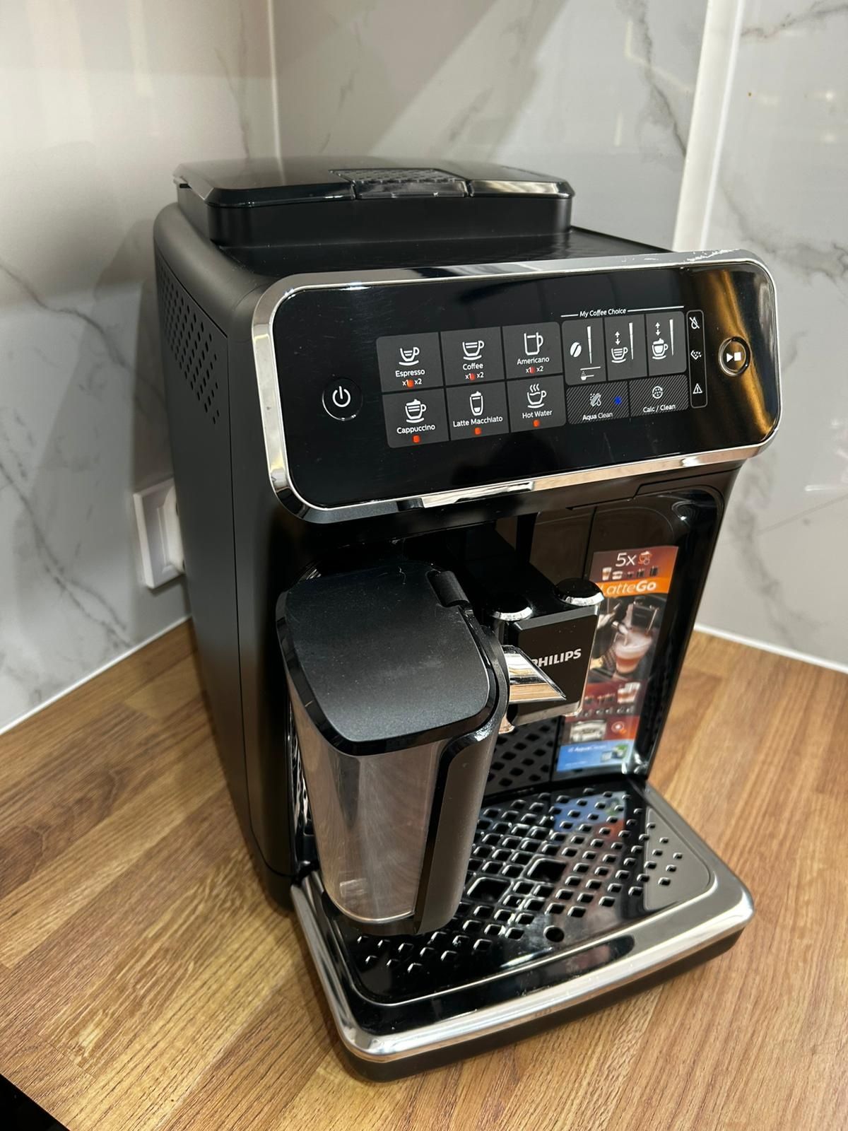 Ekspres Philips Latte Go EP3241