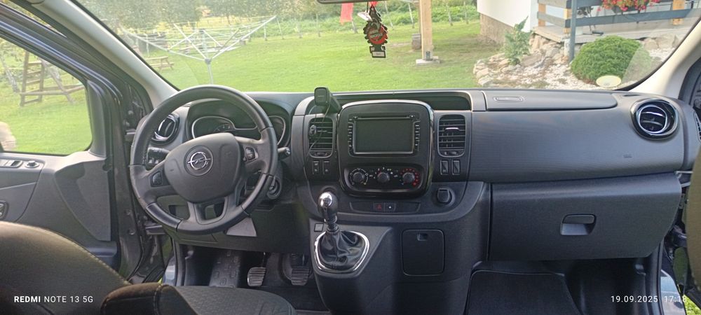 OPEL VIVARO 1.6 CDTI 140 KM 2016r. 5 Osobowy przebieg 222747