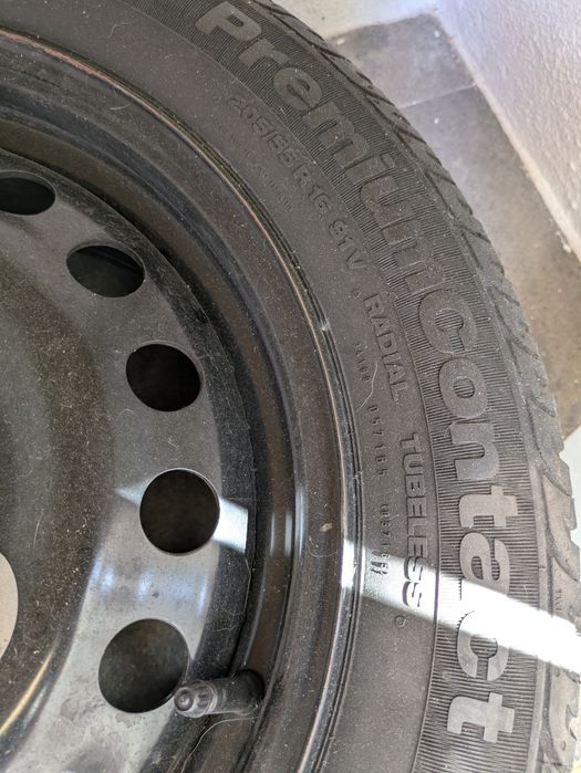 Pneu com jantes 205/55/16