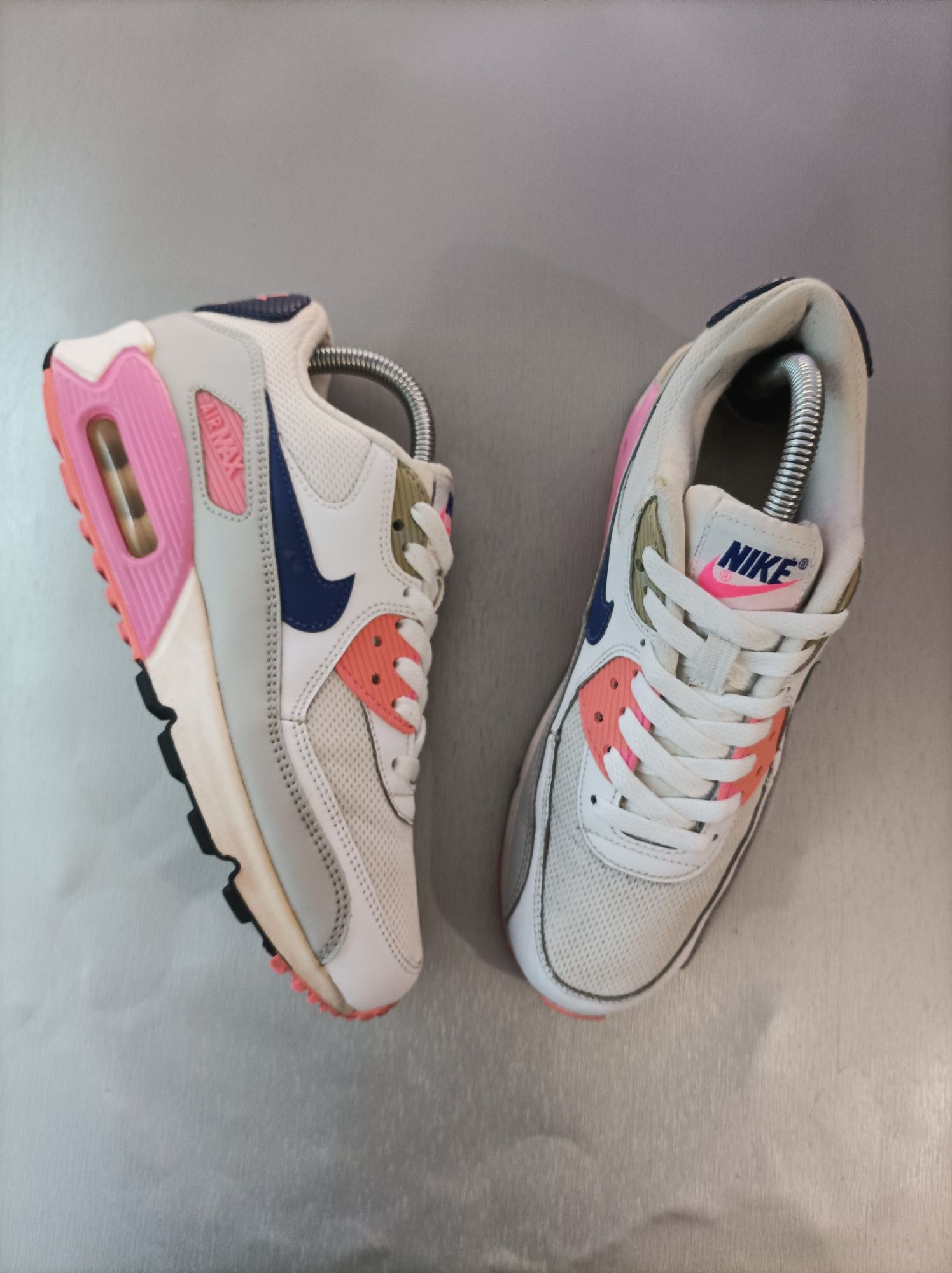 Кроссовки Nike Air Max 90 Essential