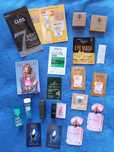 20 sztuk, paka ekskluzywnych kosmetyków, Giorgio Armani, Lancôme, Cliv