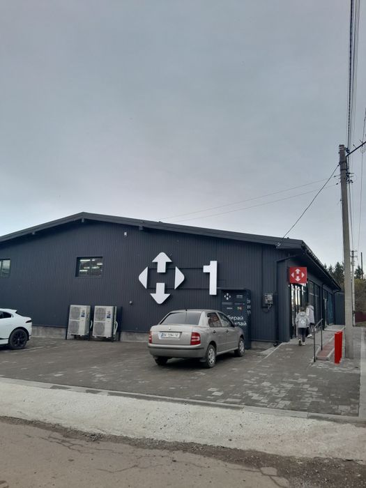 Приміщення під комерцію