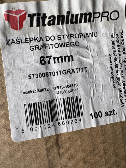 Zaslpeki do kołków