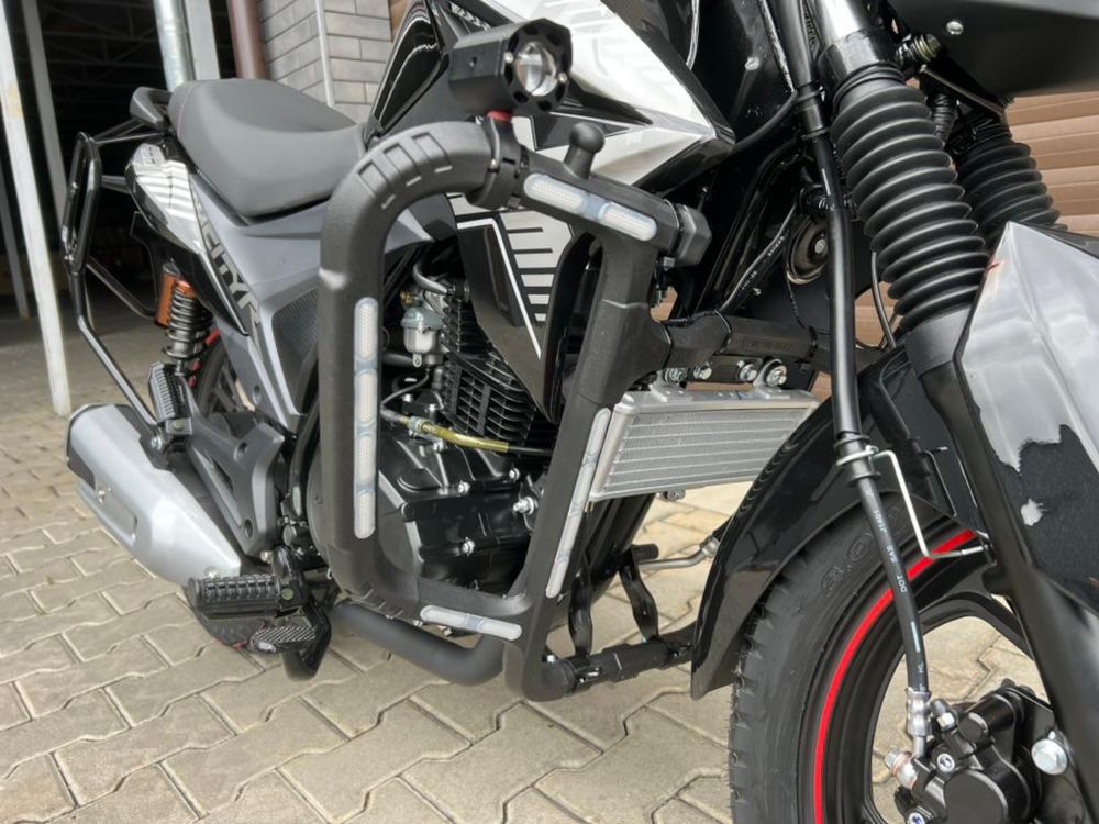 Мотоцикл 2025 Lifan CityR 200 + дуги Led Фари