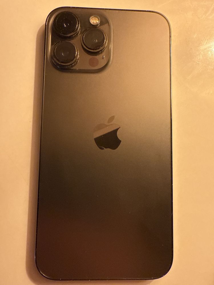 Iphon 13 pro max 156 stan bardzo dobry
