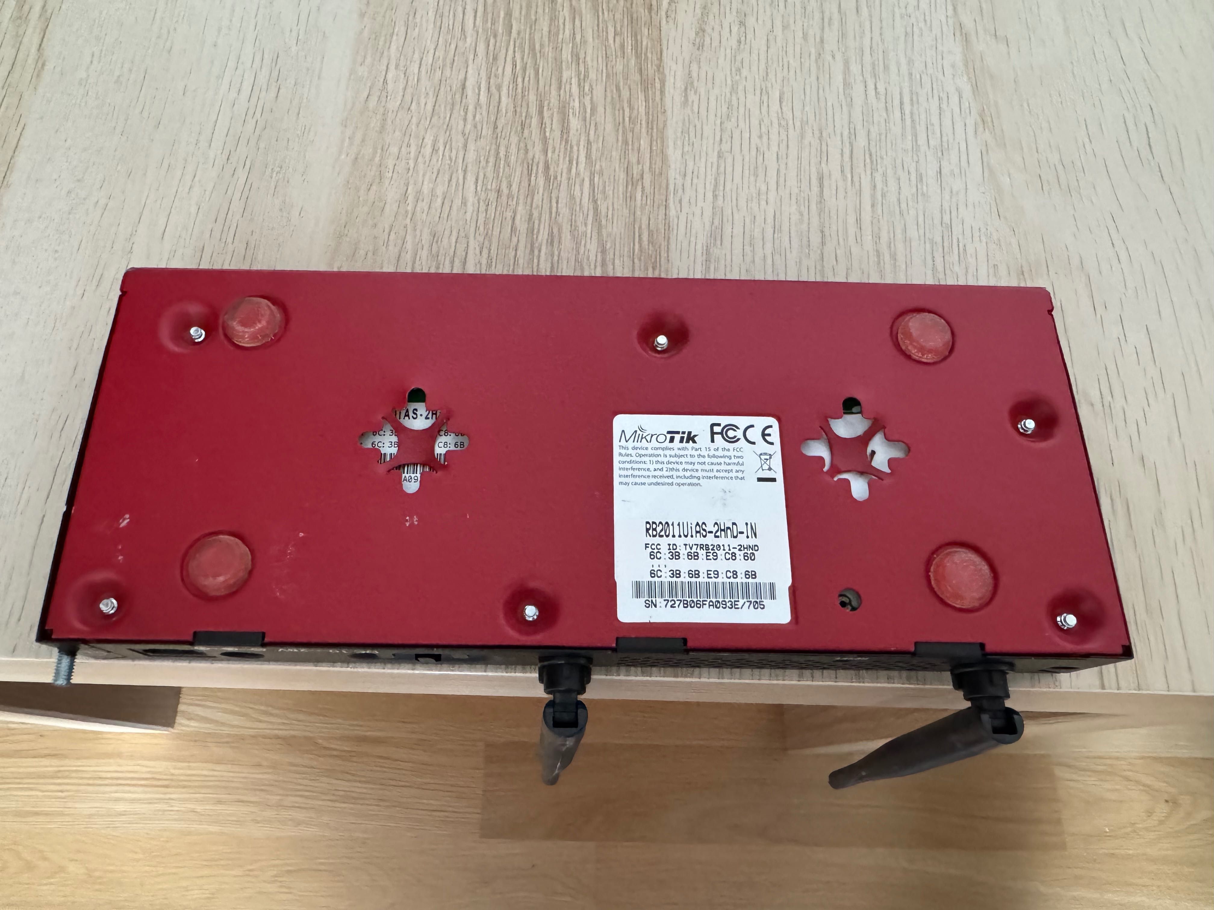 роутер mikrotik RB2011UiAS-2HnD-IN (без блока живлення)