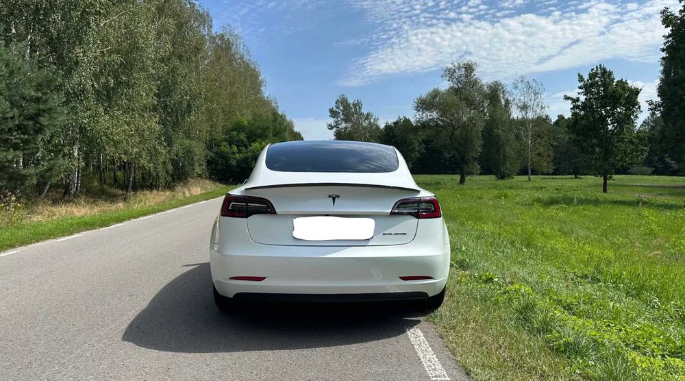 Tesla Model 3 Long Range