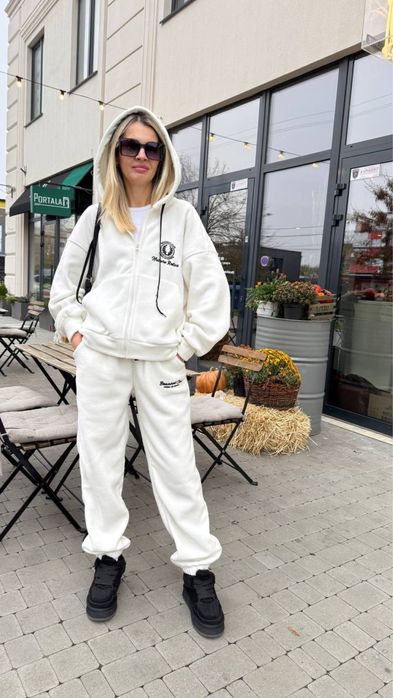 Женский теплый костюм флис 42-52 черный,шоколад Жіночий теплий костюм