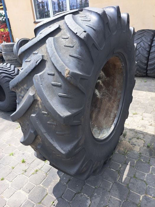 Opona 480/70R28 ( 16.9 R28 ) Kleber Super 8L