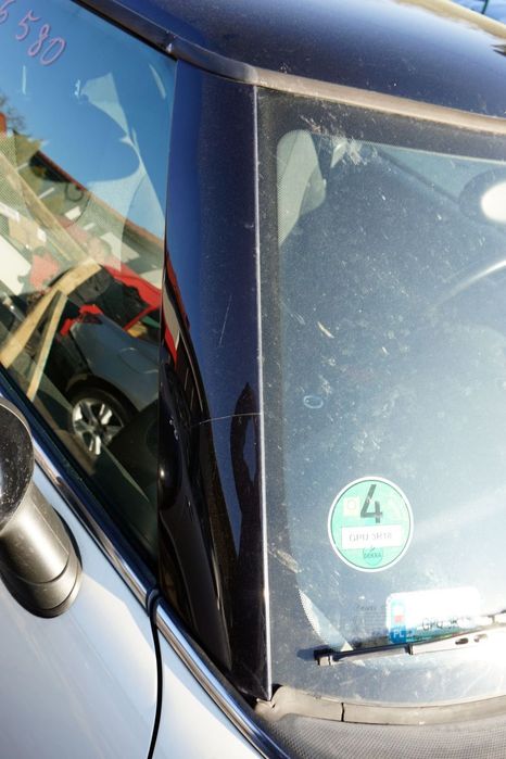 LISTWA SZYBY PRAWY PRZÓD COOPER II R56 850 51137272584 BIAŁY PEPPER WHITE MINI 2005-2014