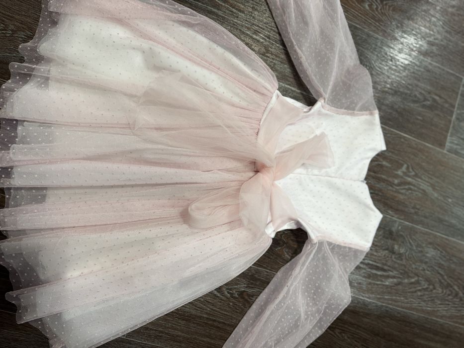 Дитяча сукня, нарядна. Сукня на Випускний.