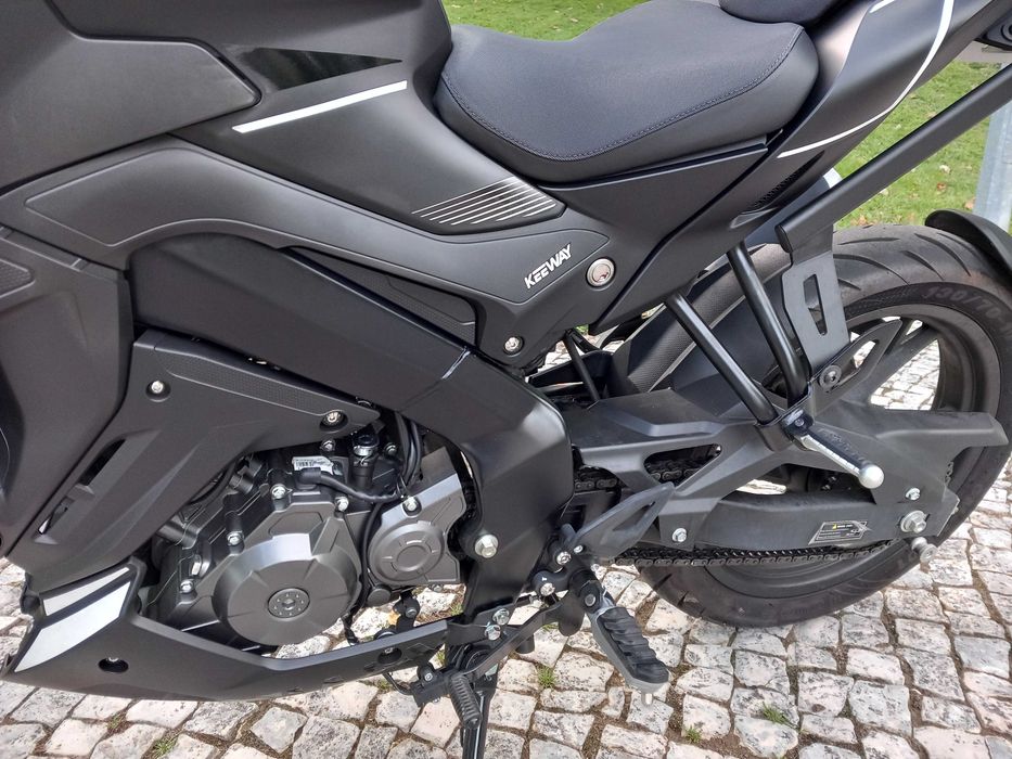 Keeway RKF 125 com Top Case Ano 2023