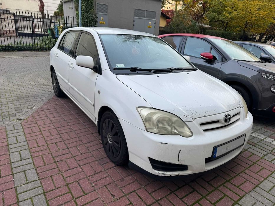 Toyota Corolla e12 1.4 VVT-i • Nowe opony • Świeży olej • Pełny bak