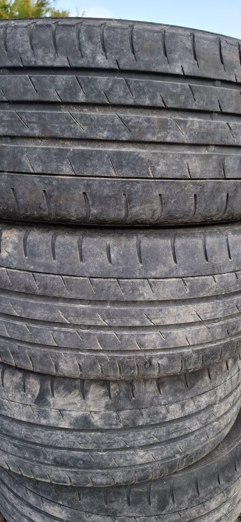 Komplet opon letnich 205/45 R17