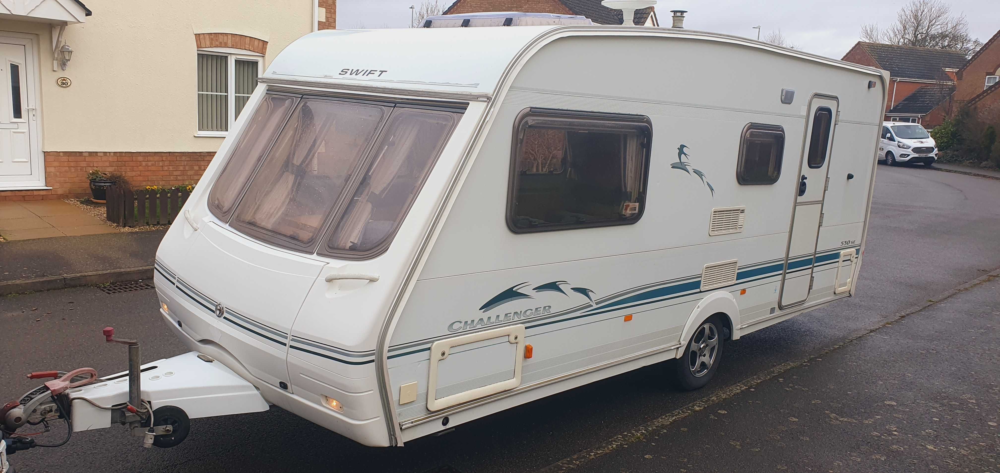 Przyczepa kempingowa Swift Challenger 4 osobowa