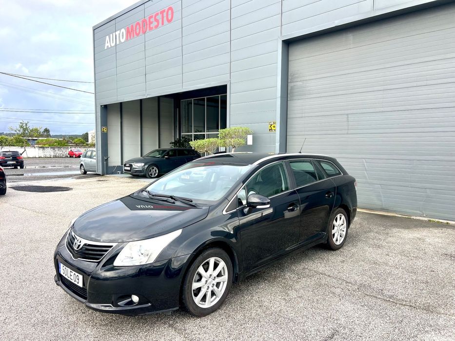 Toyota Avensis SW 2.0 D-4D Exclusive +Pele+GPS