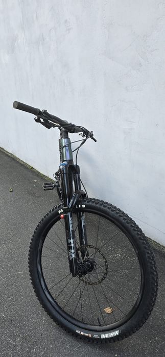 Rower górski Full Enduro DH MTB Giant Reign 2 z 2024 roku