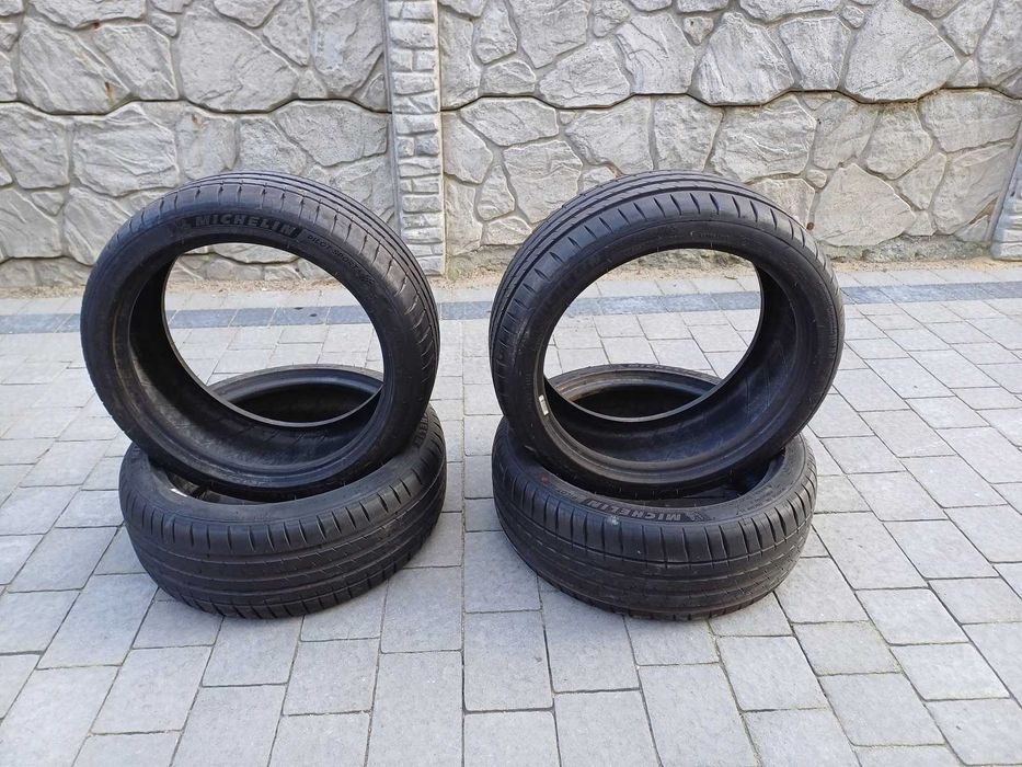 Komplet Opon Lato MICHELIN PILOT SPORT 4 __Bieżnik 7mm__ 205/45-17