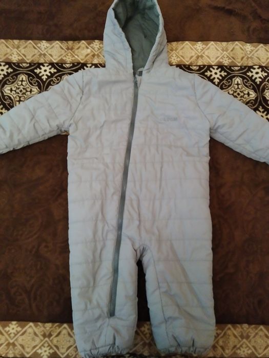 Продам демисезонный комбинезон