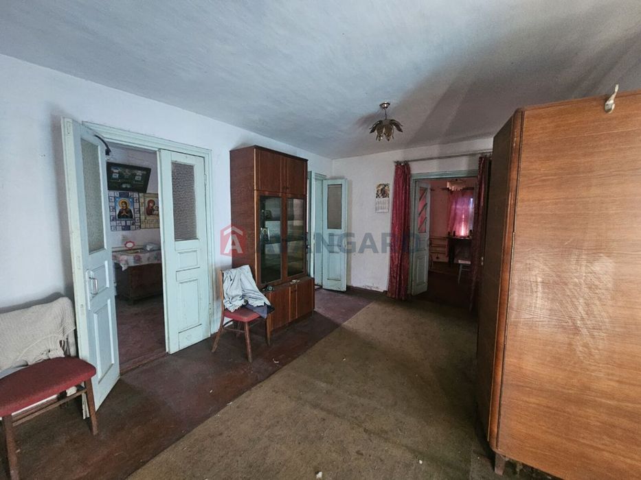 Будинок в Худяках, центр, 25 соток ділянка