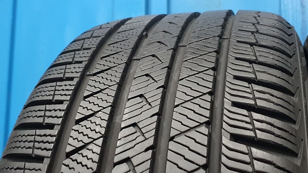 225/45 R17 Markowe opony całoroczne Vredestein ! Rok 2022