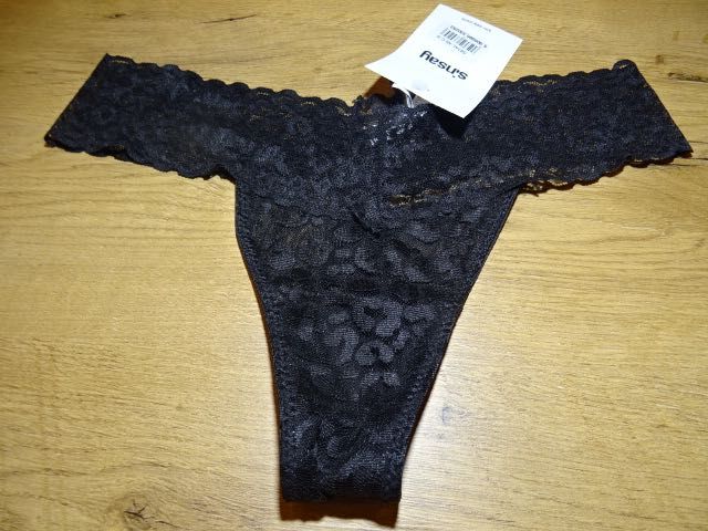 Sinsay stringi czarne koronkowe nowe S
