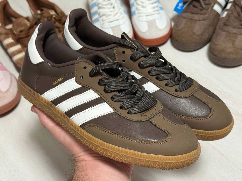 Розпродаж останніх розмірів adidas