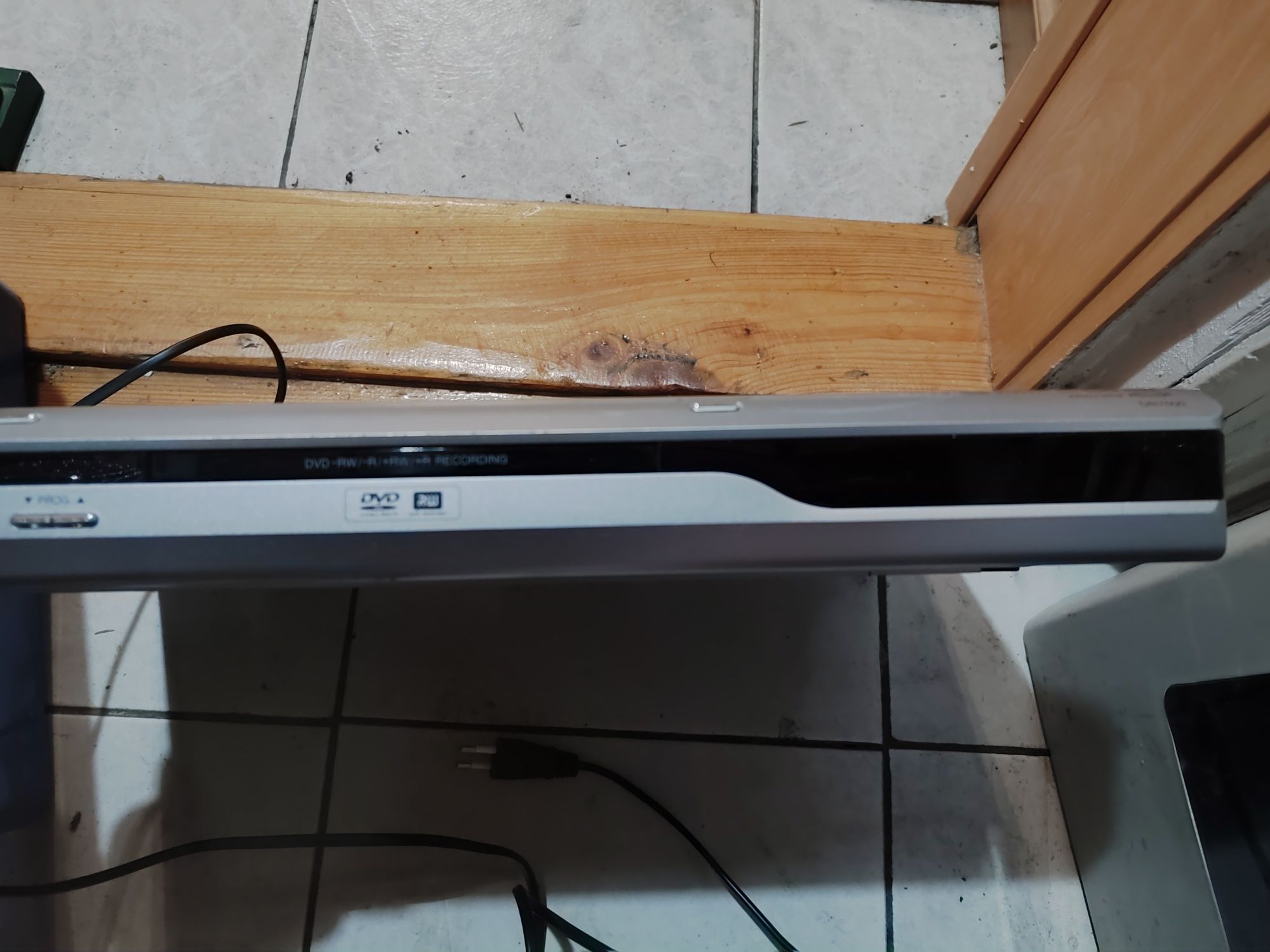 LG dvd player DR7500 na części