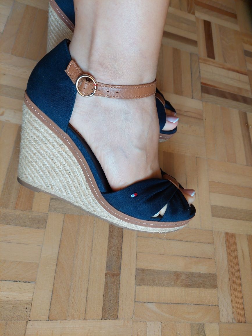 Koturny Tommy Hilfiger 38 espadryle granatowe wygodne jak nowe