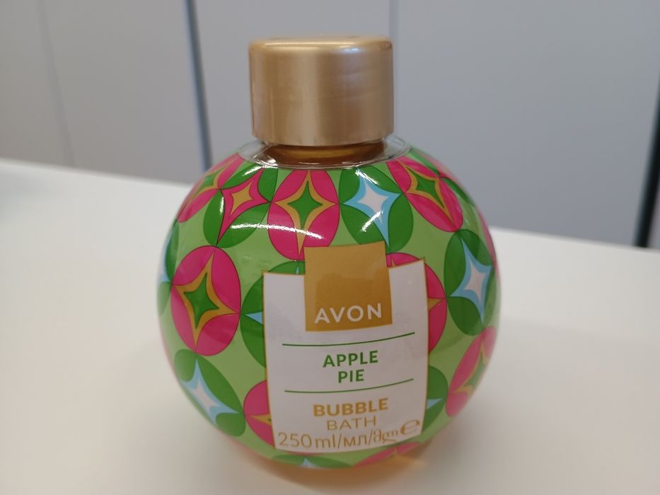 Płyn do kąpieli Avon szarlotka