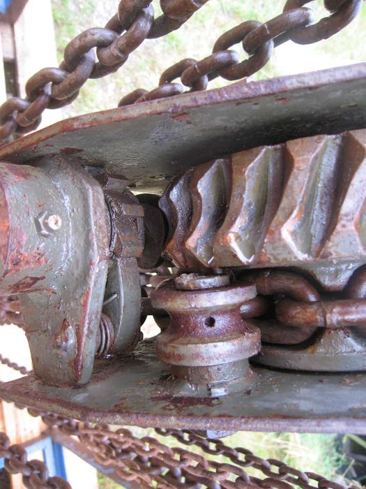 Wciąg łańcuchowy sprzedam.