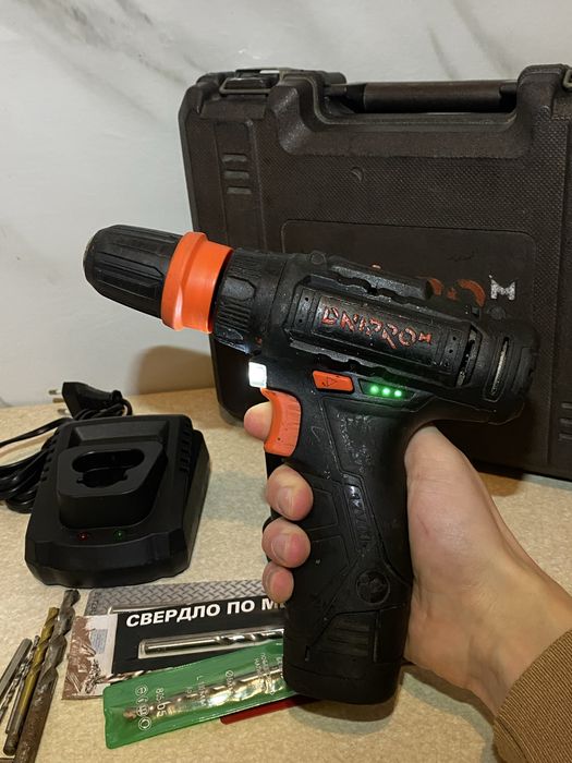 Акумуляторний дриль-шуруповерт Dnipro-m CD-123QS