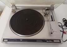 Gira discos da marca JVC