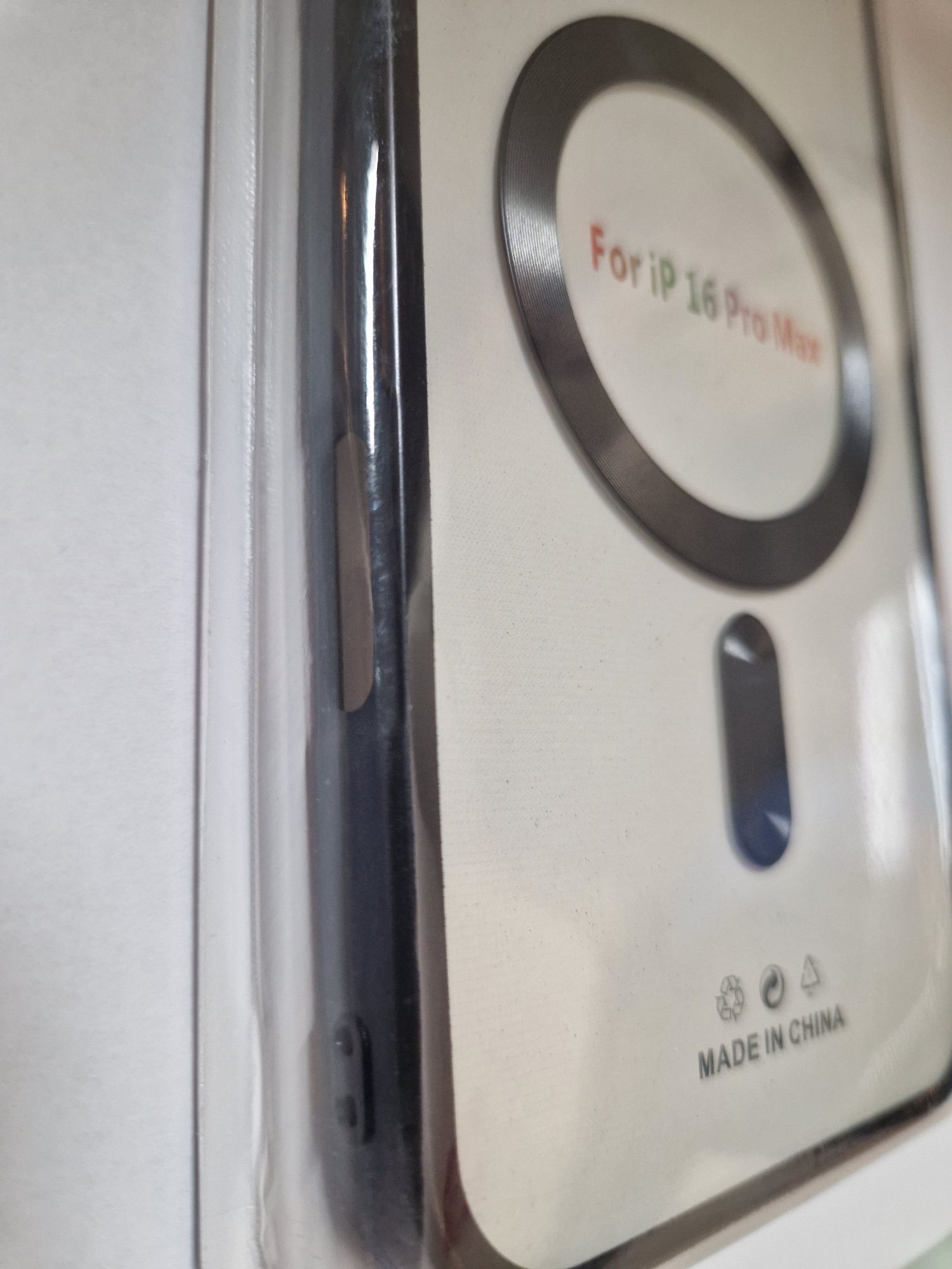 Metallic Magsafe Case do Iphone 16 Pro Max Czarny
