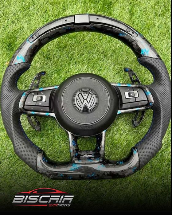 Volante VW Carbono com LED Display | Golf GTI / R (MK5 MK6 MK7 MK8)