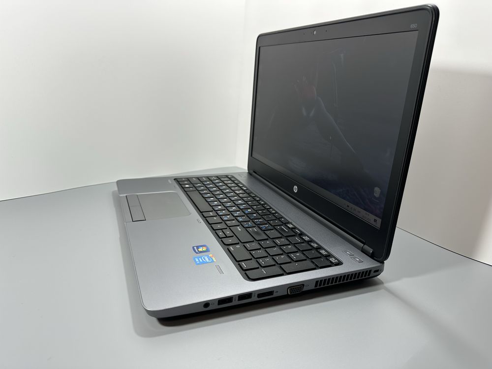 МЕТАЛЕВИЙ Ноутбук HP ProBook 15,6 i5, 8/256 потужний,готовий до роботи