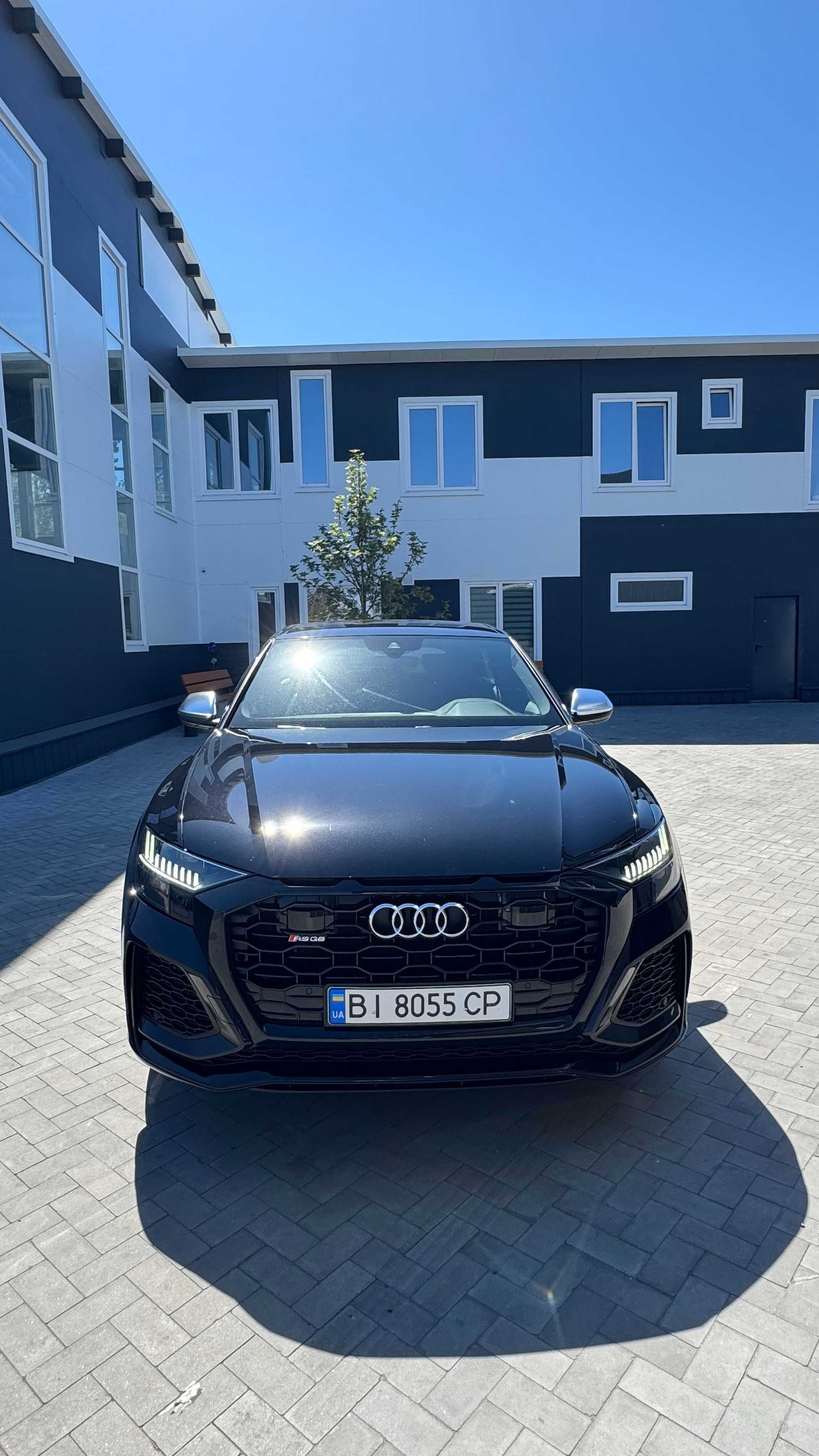 Продаж Audi RS Q8