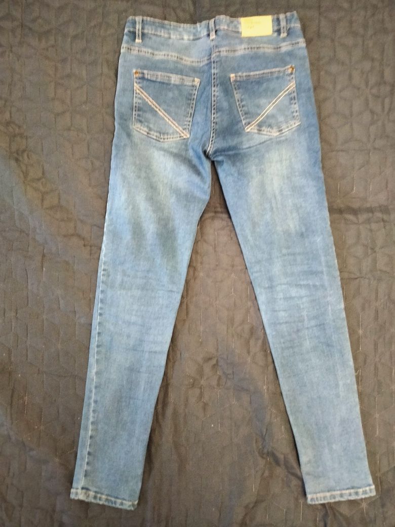 Spodnie jeans 152 cm