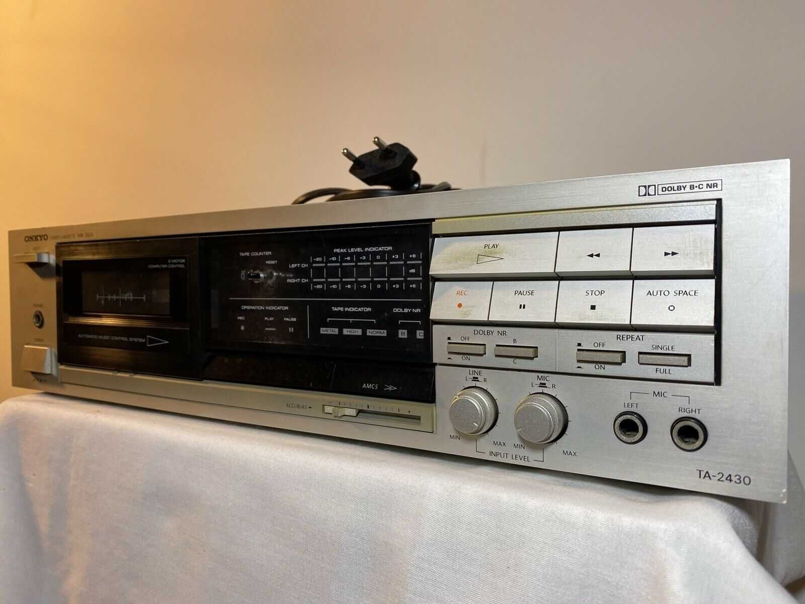 kultowy magnetofon Onkyo-TA-2430