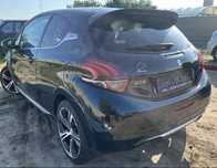 Peugeot 208 GTi - uszkodzony
