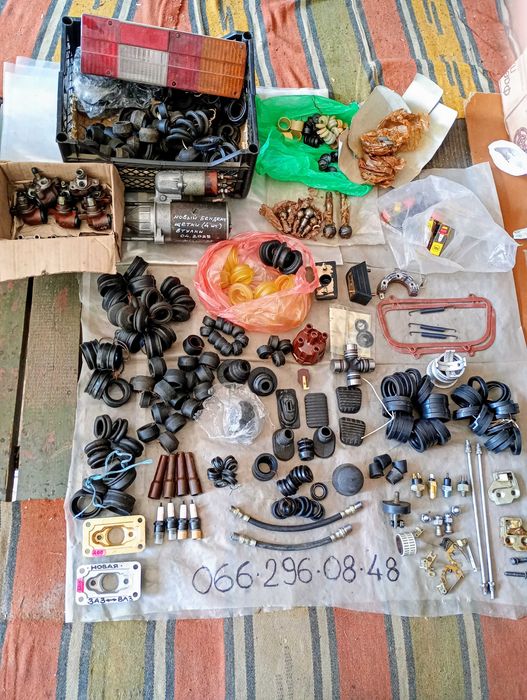 Запорожец, новые детали ходовой ( на фото),двигателя,КПП.