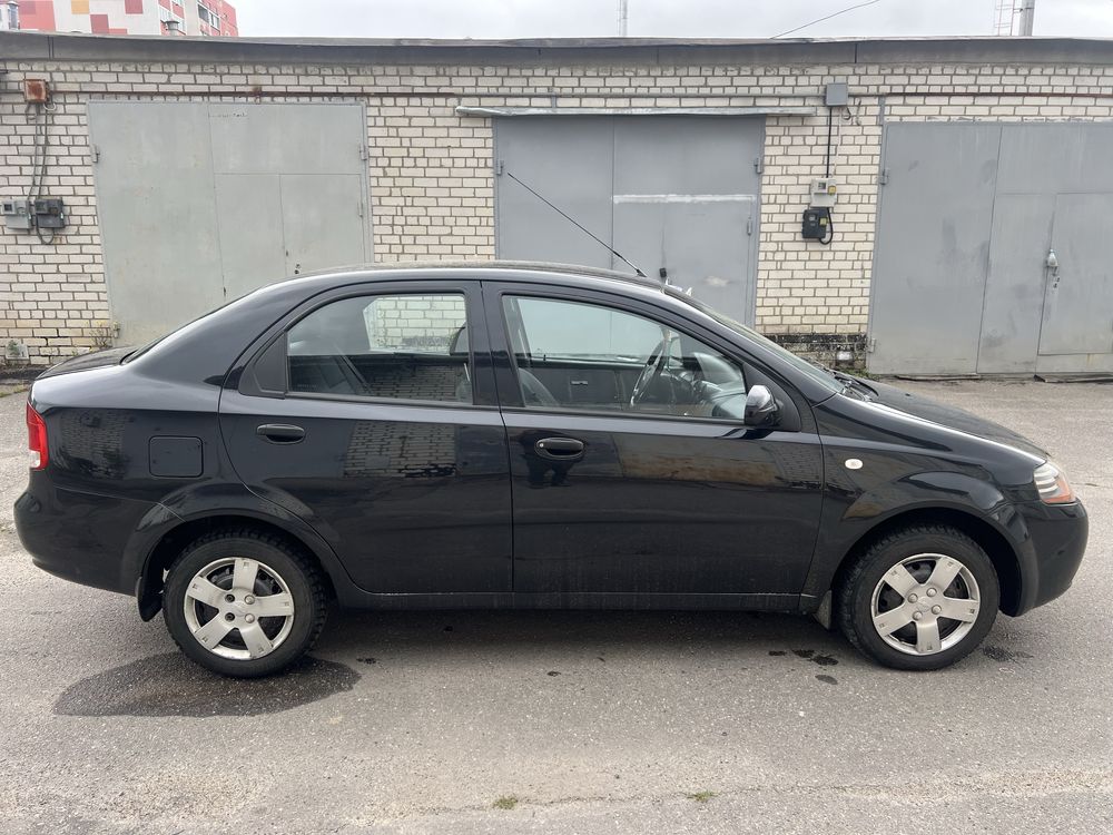 Продам Chevrolet aveo 1,5 2005 год