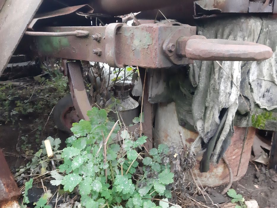 Одноосну раму на саморобний міцний прицеп продам