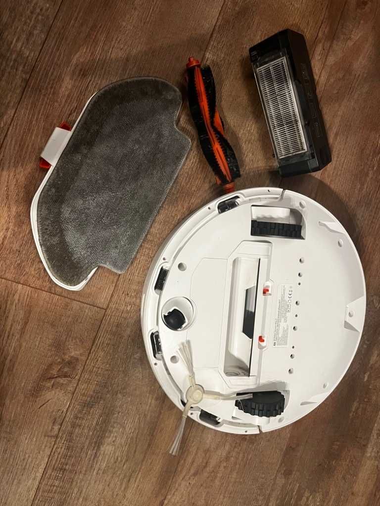 Robot sprzątający Xiaomi Mi Robot Vacuum Mop Pro jak nowy